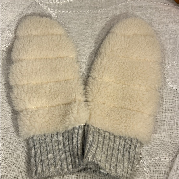 NWT Hannah Rose cashmere wool mix mittens - Picture 4 of 8